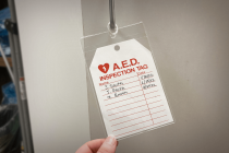 4″ x 5 1/2″ Clear Vinyl Tag Holder w/ Hang Hole