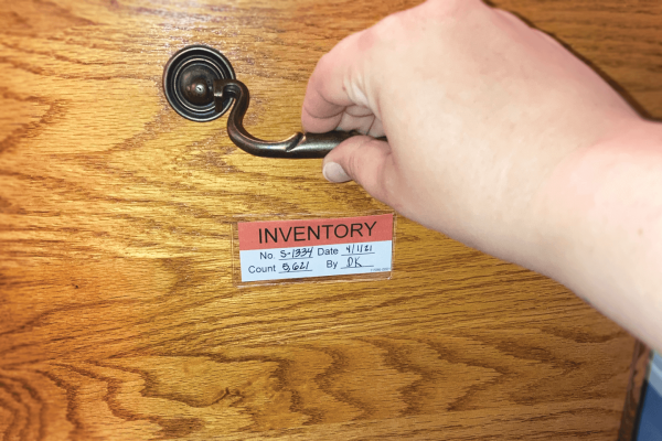 3" x 1 1/4" Press-on vinyl envelope